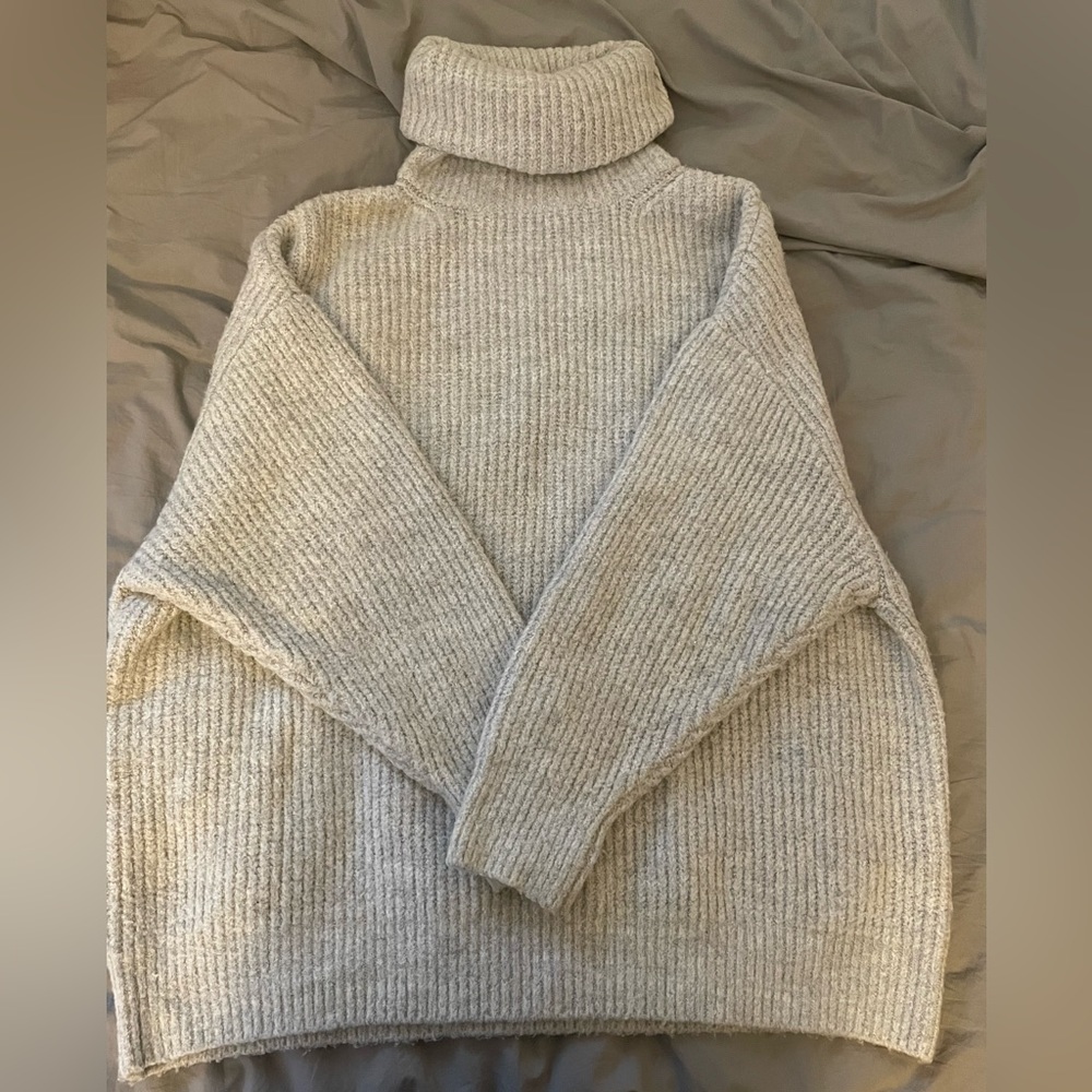 Zara Womens Oversize Turtleneck Sweater Size S